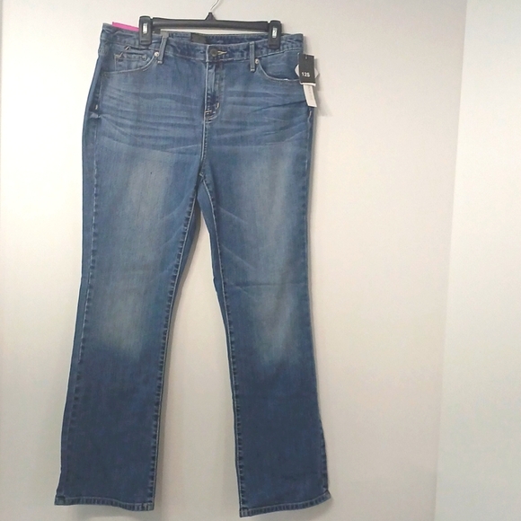 Mossimo Medium Blue Straight Leg Jeans with Classic Fit, new with tags, sz 12s - Picture 1 of 5